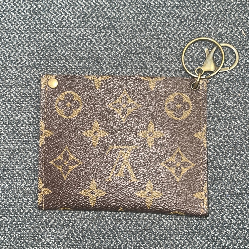 Key card holder - Picture 2 of 4